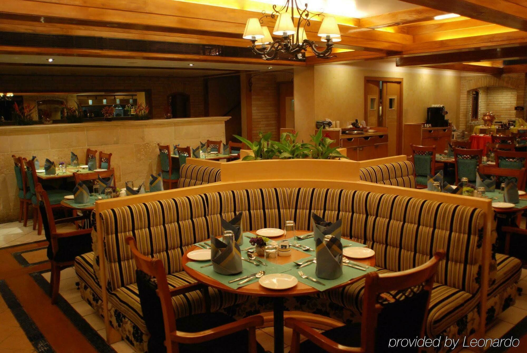 Hotel Sea Princess Bombay Restaurant photo